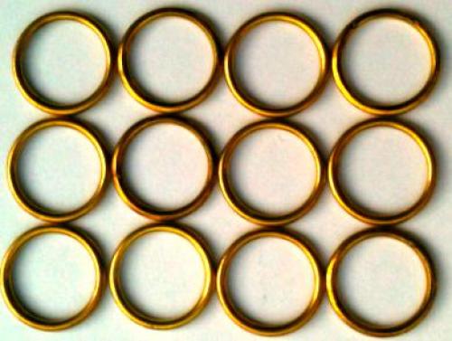 A 4-by-3 grid of gold rings.