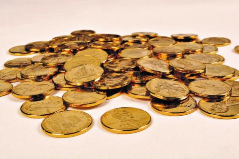 Maths Story Time A pile of gold coins