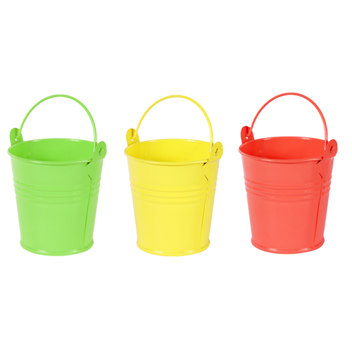 Green, yellow and red buckets.
